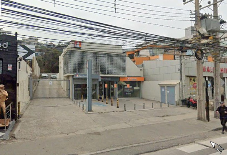 SE VENDE LOCAL CON RENTA VALOR DE VENTA: UF 35.000  RENTA MENSUAL UF 180 